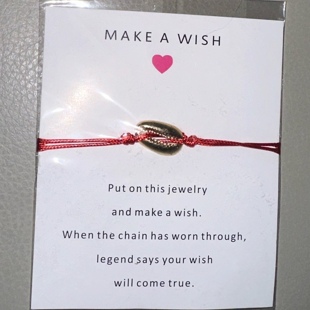New Red Seashell Bracelet